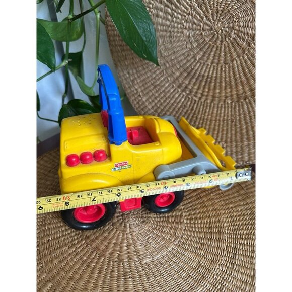 Fisher-Price little people Lifty the Loader - Picture 9 of 10